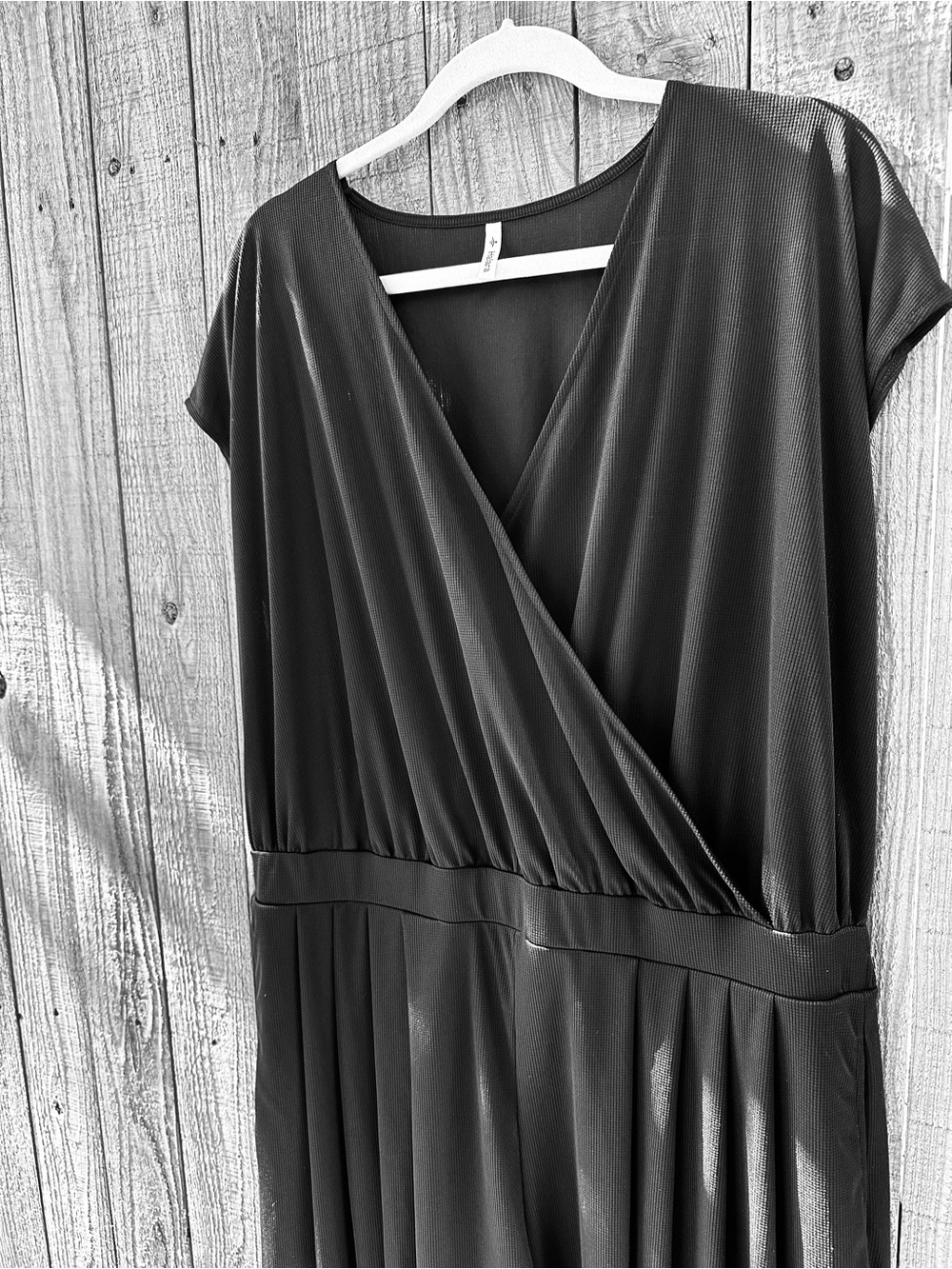HALARA 1x BLACK flowy wide leg short sleeve v-neck waffle jumpsuit NWOT